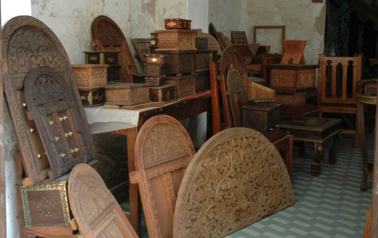 doors of zanzibar